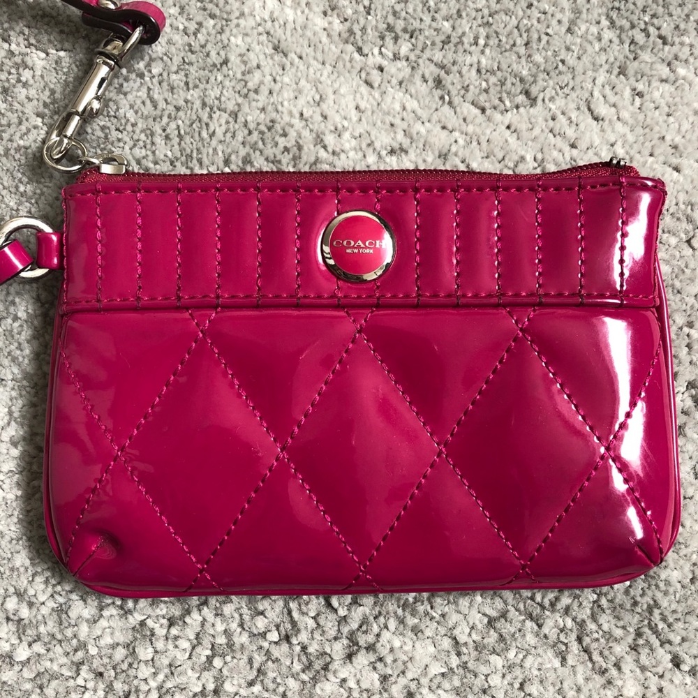 Coach Poppy Gloss Quilted Patent Leather Wristlet - Picture 3 of 9